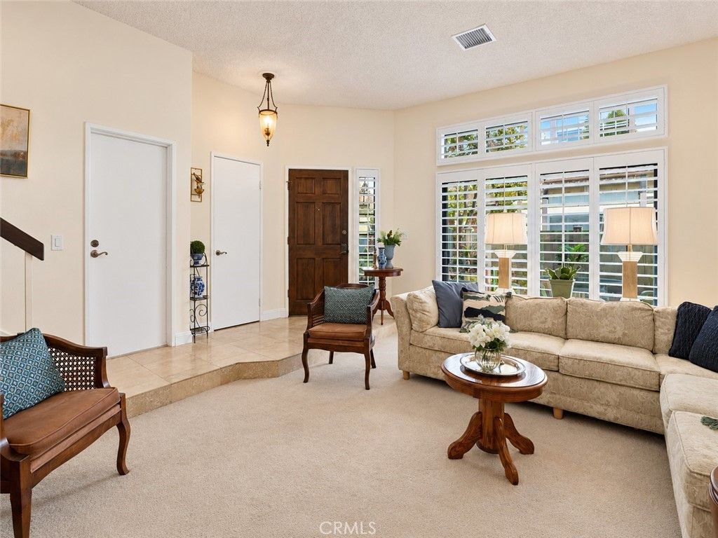 20737 Roscoe Boulevard 204, Winnetka, CA 91306 — photo 3