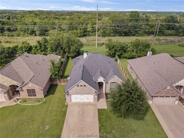 2628 Forest Oaks Drive, College Station, TX 77845