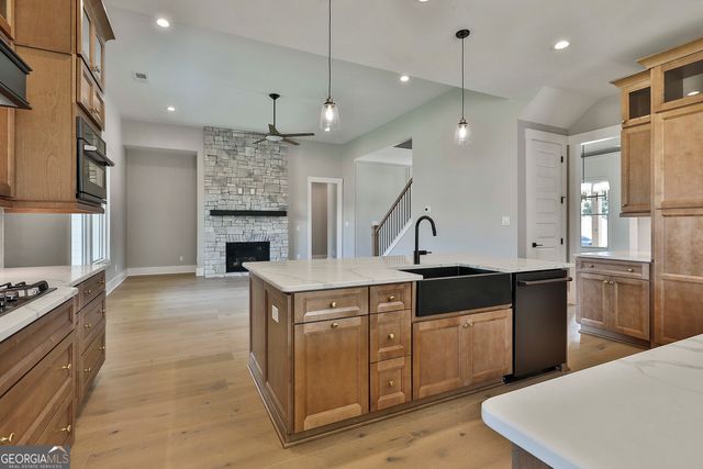 313 Ruffian Circle 74, Peachtree City, GA 30269