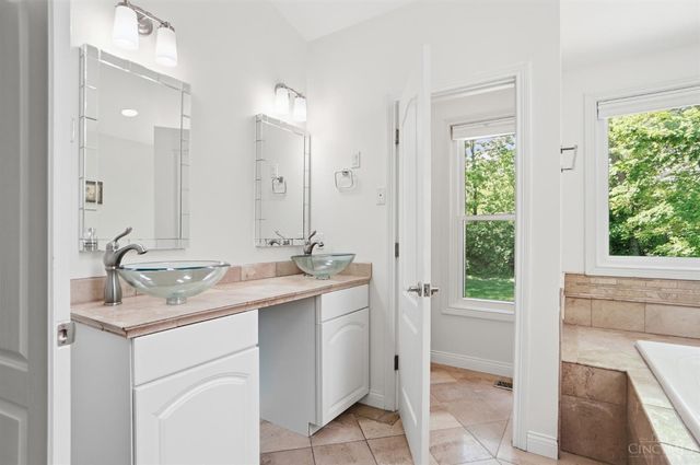 9663 Lupine Drive, West Chester, OH 45241