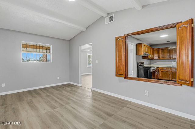 1051 SAINT JOHNS Drive, El Paso, TX 79903