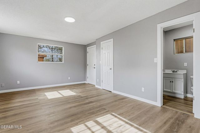 1051 SAINT JOHNS Drive, El Paso, TX 79903