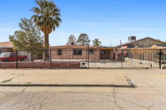 1051 SAINT JOHNS Drive, El Paso, TX 79903