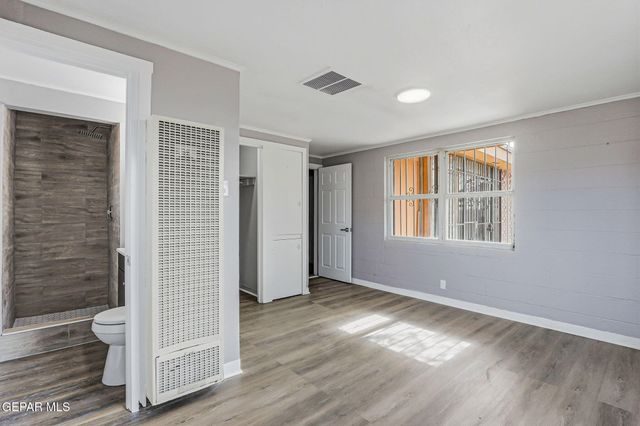 1051 SAINT JOHNS Drive, El Paso, TX 79903