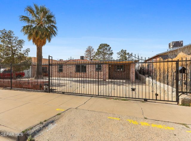 1051 SAINT JOHNS Drive, El Paso, TX 79903