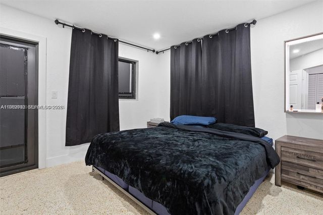 70 NE 186th Ter, Miami, FL 33179