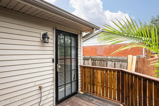 2804 Gleeson Ln, Louisville, KY 40299