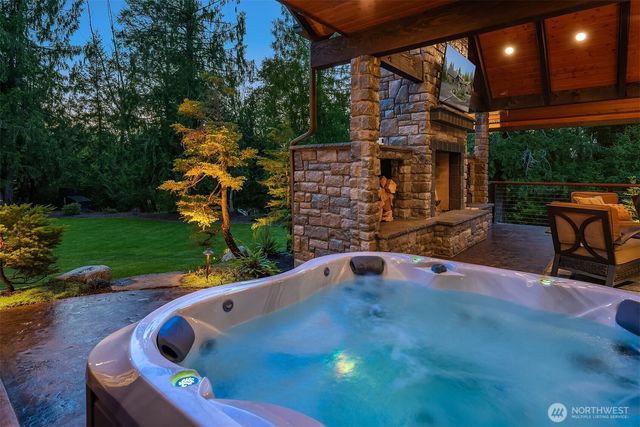 139 Walhaupt Road, Onalaska, WA 98570