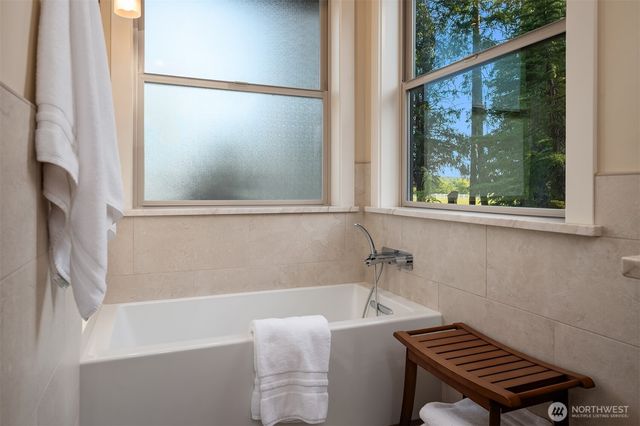 139 Walhaupt Road, Onalaska, WA 98570