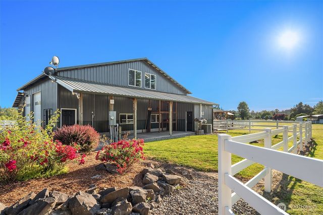 139 Walhaupt Road, Onalaska, WA 98570