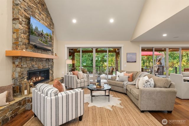 139 Walhaupt Road, Onalaska, WA 98570