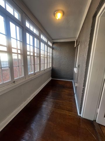 176 Market Street 201, Lexington, KY 40507