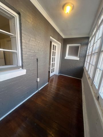 176 Market Street 201, Lexington, KY 40507