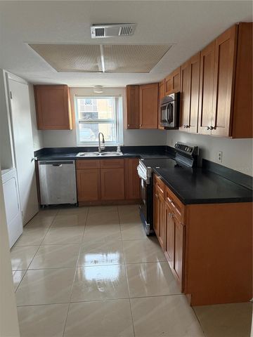9800 TURF WAY 1, Orlando, FL 32837