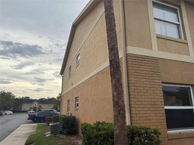 9800 TURF WAY 1, Orlando, FL 32837