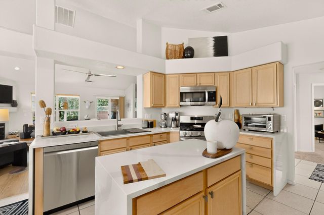 4428 Alpine Circle SE, Albuquerque, NM 87124