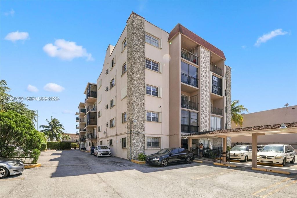 3640 NW 9th St 302, Miami, FL 33125