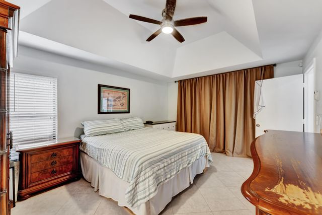 4270 NW 9th Street, Delray Beach, FL 33445
