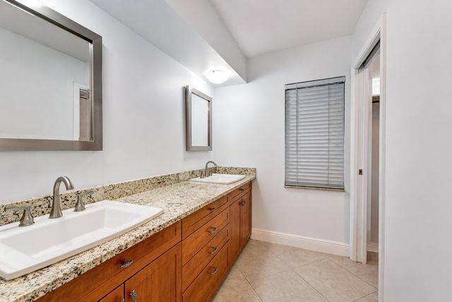 4270 NW 9th Street, Delray Beach, FL 33445