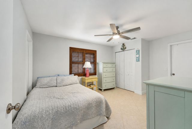 4270 NW 9th Street, Delray Beach, FL 33445