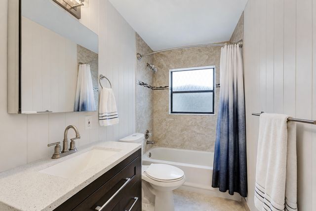 4270 NW 9th Street, Delray Beach, FL 33445