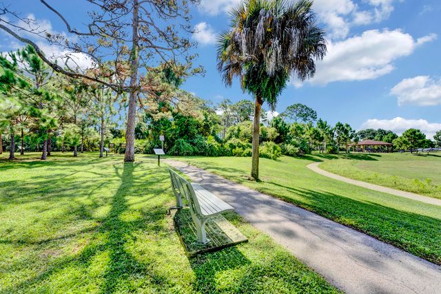 4270 NW 9th Street, Delray Beach, FL 33445