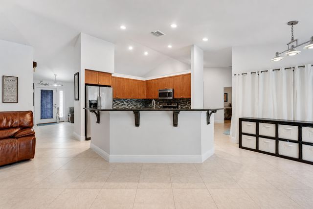 4270 NW 9th Street, Delray Beach, FL 33445