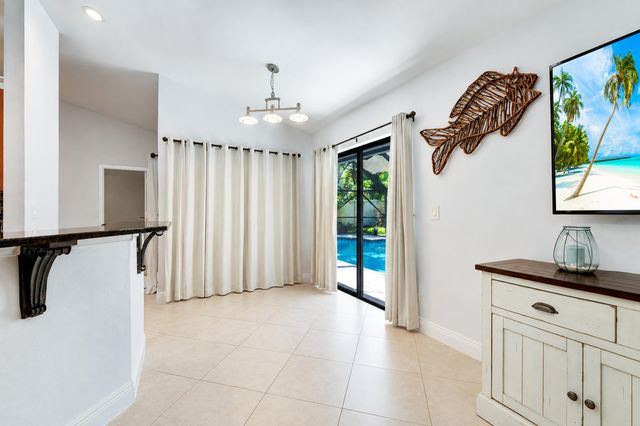 4270 NW 9th Street, Delray Beach, FL 33445