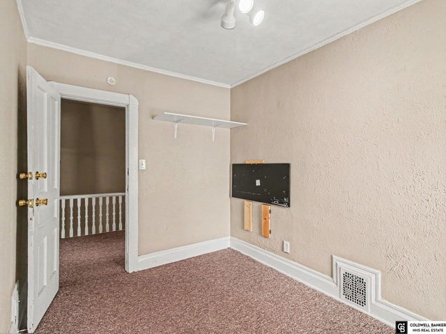 123 N 31 Avenue, Omaha, NE 68131