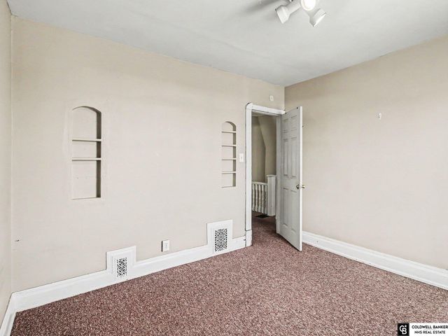 123 N 31 Avenue, Omaha, NE 68131