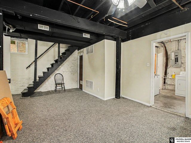 123 N 31 Avenue, Omaha, NE 68131