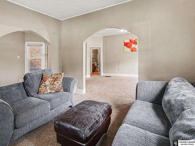123 N 31 Avenue, Omaha, NE 68131