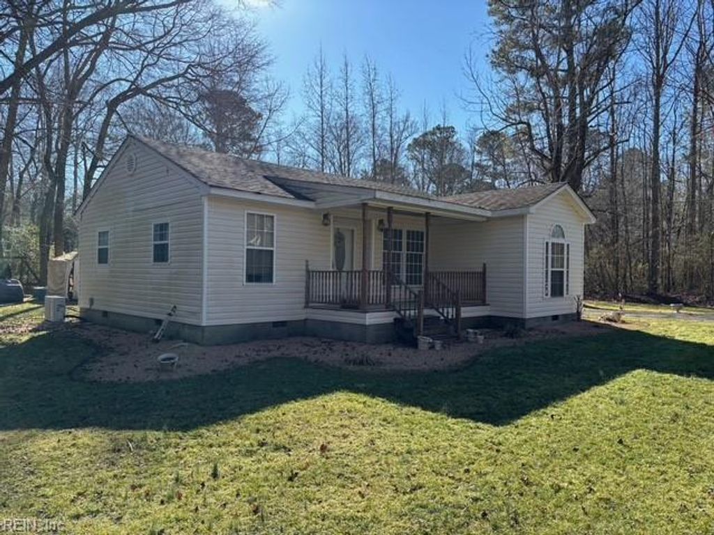 24465 Curve DR, Windsor, VA 23487