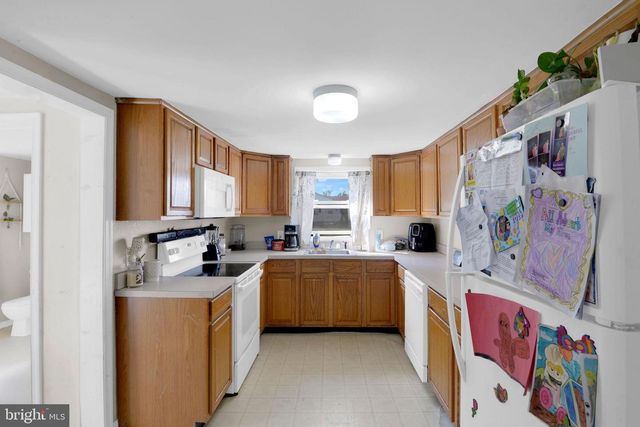 799 BELLEVUE AVE, Hammonton, NJ 08037