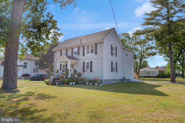 799 BELLEVUE AVE, Hammonton, NJ 08037