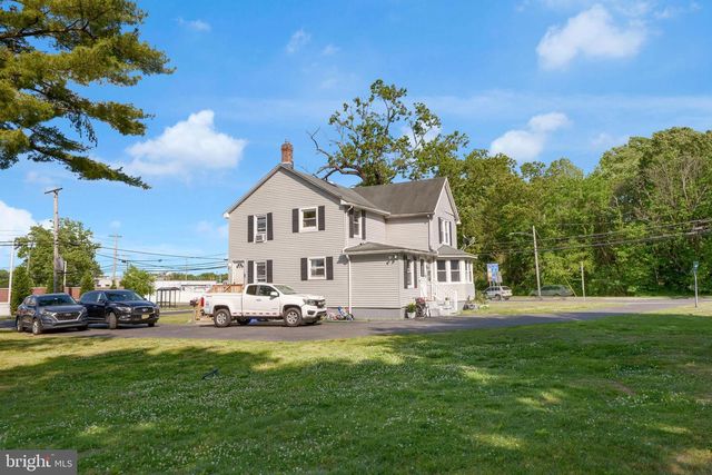 799 BELLEVUE AVE, Hammonton, NJ 08037