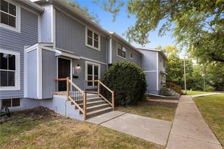 850 Lakeview Drive, Grandview, MO 64030