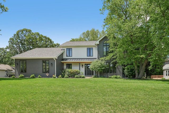 9608 400th AVENUE, Genoa City, WI 53128