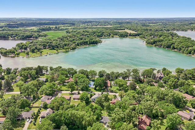 9608 400th AVENUE, Genoa City, WI 53128