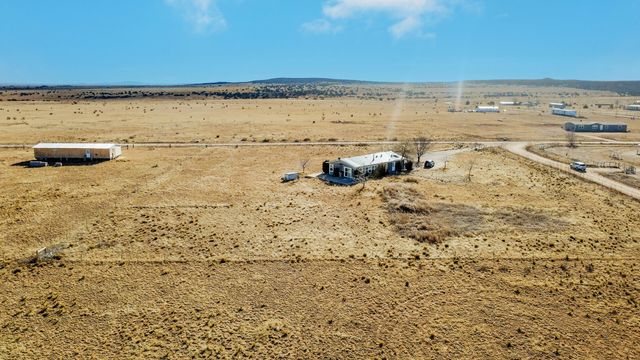 66 Coyote Loop, Moriarty, NM 87035