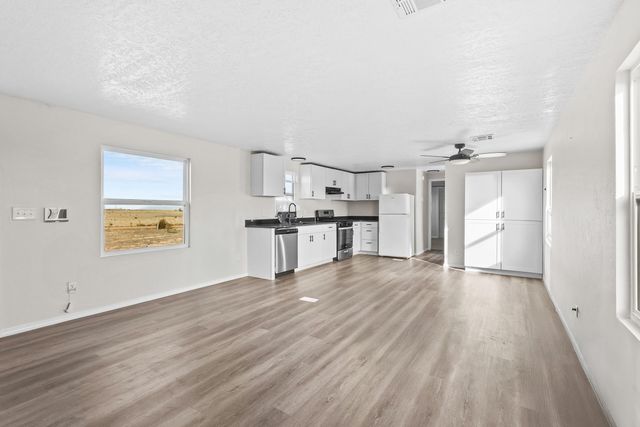 66 Coyote Loop, Moriarty, NM 87035