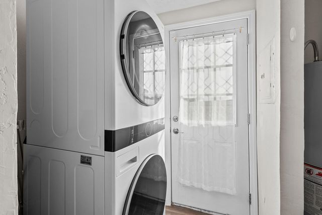 66 Coyote Loop, Moriarty, NM 87035