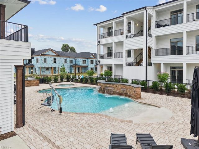 2002 Ashworth WAY, Suffolk, VA 23435