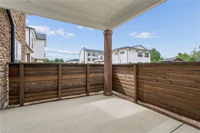 2002 Ashworth WAY, Suffolk, VA 23435