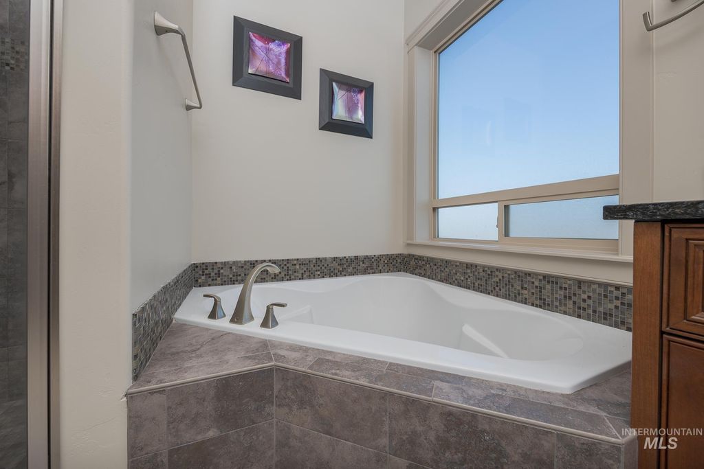 6916 E Brindle Point Dr, Nampa, ID 83687 photo 24