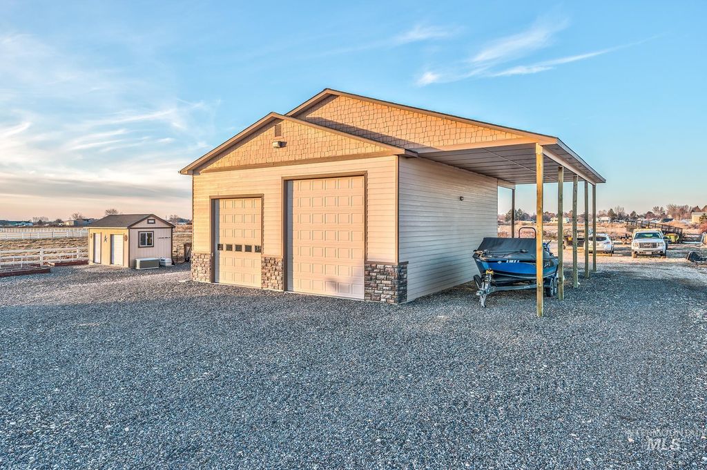 6916 E Brindle Point Dr, Nampa, ID 83687 photo 4