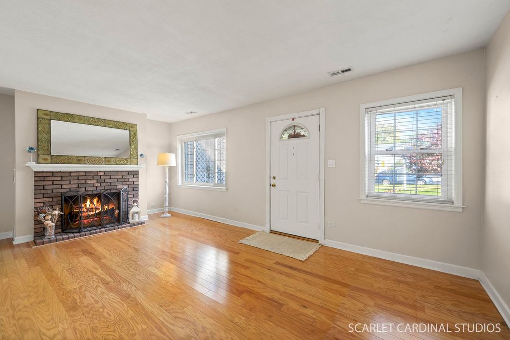 118 S President Street, Wheaton, IL 60187 — photo 3
