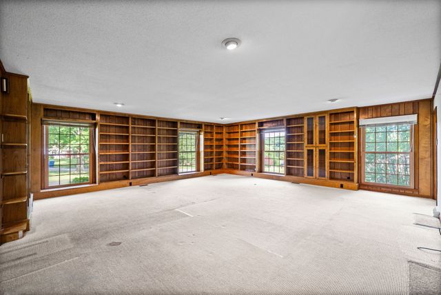 409 Idlewood Dr, Clarksville, TN 37043