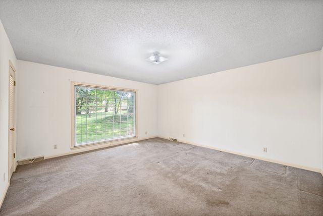 409 Idlewood Dr, Clarksville, TN 37043