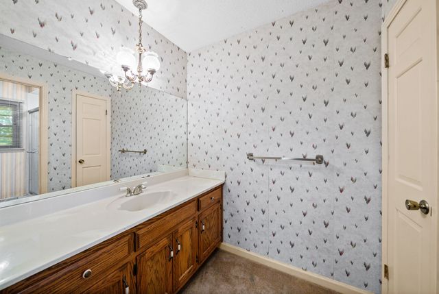 409 Idlewood Dr, Clarksville, TN 37043